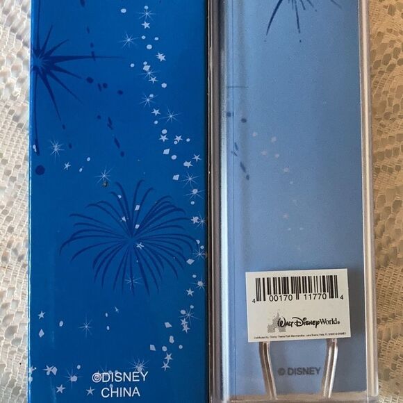 Walt Disney World Limited Release Mickey Watch NWT - Picture 7 of 7